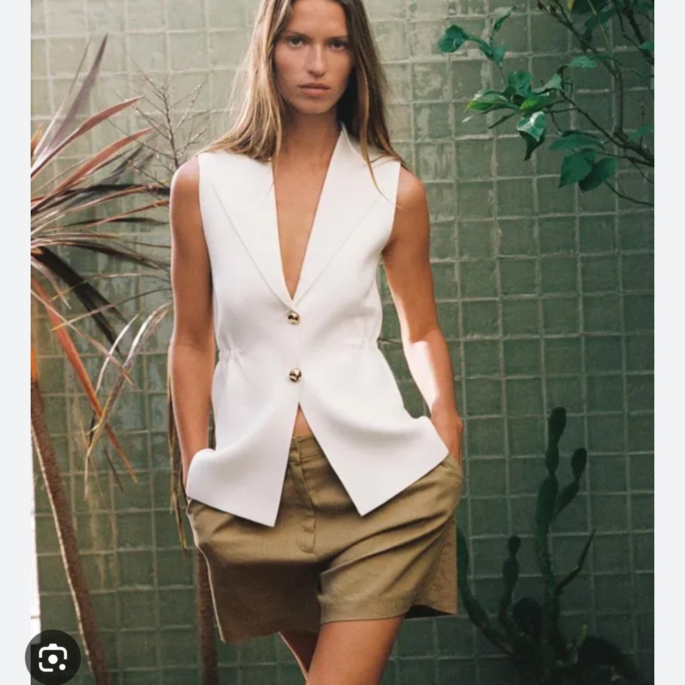 Zara White Sleeveless Blouse